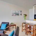 Makenzy Sandy Beachfront Paradise * Larnaca