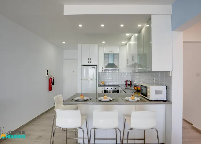 Apartmán Makenzy Sandy Beachfront Paradise *