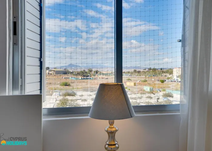 Makenzy Sandy Beachfront Paradise Apartmán Larnaca