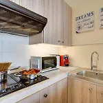 Lejlighed Makenzy Sandy Beachfront Paradise