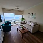 Lejlighed Makenzy Sandy Beachfront Paradise