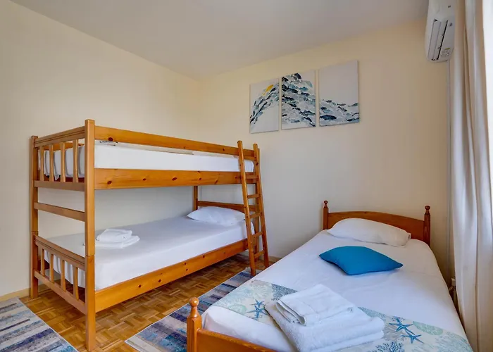 Διαμέρισμα Makenzy Sandy Beachfront Paradise Λάρνακα