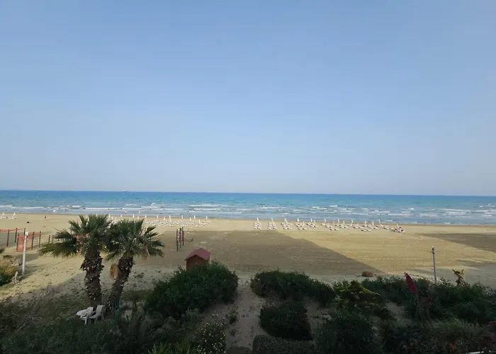 Makenzy Sandy Beachfront Paradise Διαμέρισμα *