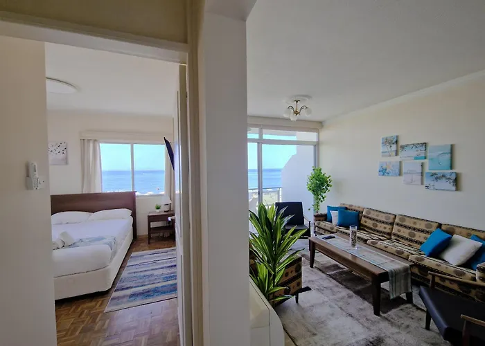 Makenzy Sandy Beachfront Paradise