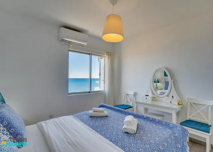 Διαμέρισμα Makenzy Sandy Beachfront Paradise