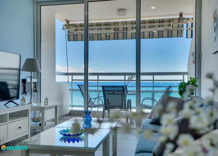 Makenzy Sandy Beachfront Paradise